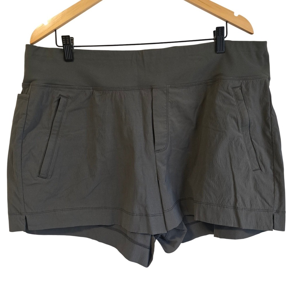 Athleta Trekkie North Short Size 18 Olive Green Hiking Travel Activewear‎